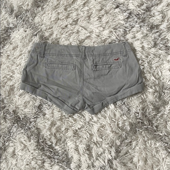 Hollister gray shorts - Picture 2 of 4